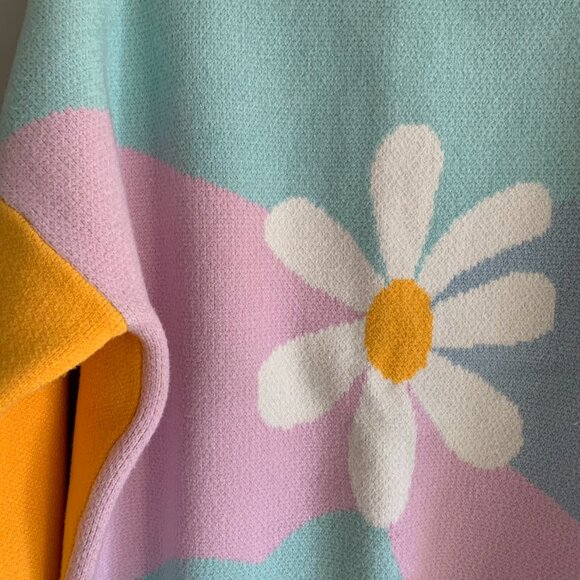 KINA AND TAM The Wallflower Sweater - Picture 2 of 5